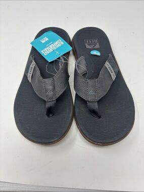New Reef | 9 Gray Men’s Leather Thong Sandals